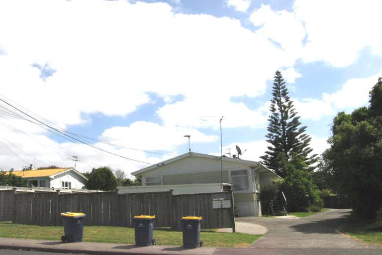 Photo of property in 3/92 Verbena Road, Birkdale, Auckland, 0626