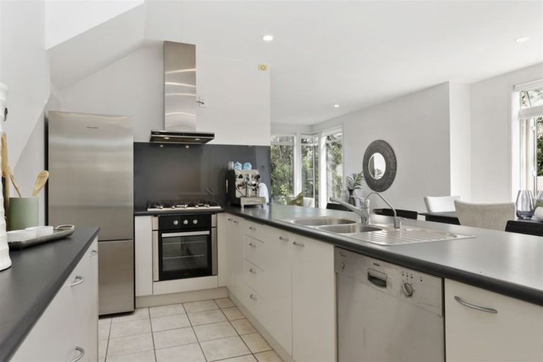 Photo of property in 9/38 Bracken Avenue, Takapuna, Auckland, 0622