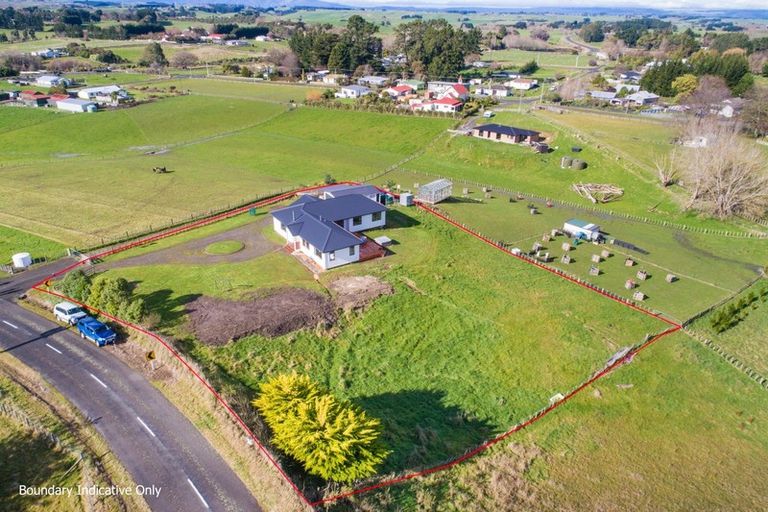 Photo of property in 33 Mount Biggs Road, Halcombe, Feilding, 4779