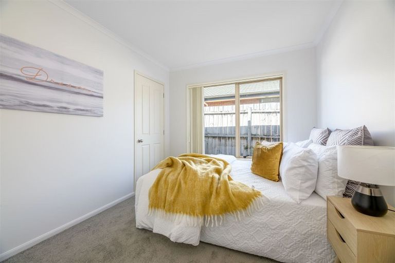 Photo of property in 8 Brookwood Drive, Henderson, Auckland, 0612