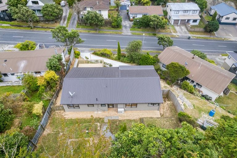 Photo of property in 72 Omapere Street, Whitby, Porirua, 5024