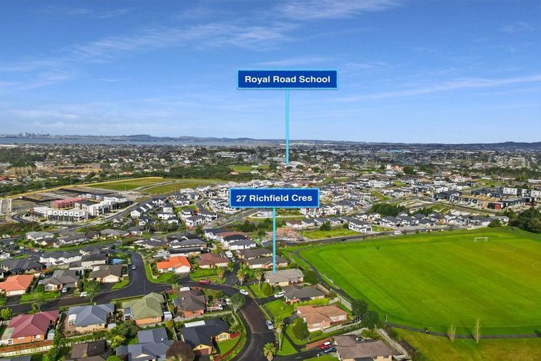Photo of property in 27 Richfield Crescent, Westgate, Auckland, 0614