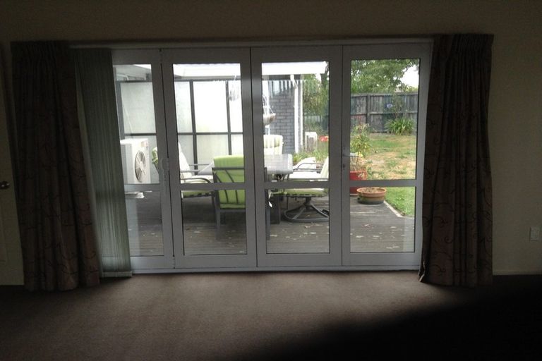 Photo of property in 5 Hunt Lane, Avondale, Christchurch, 8061