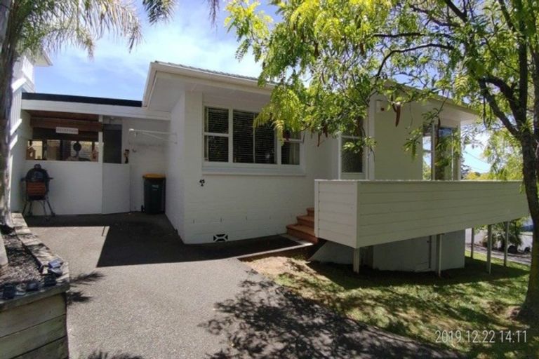 Photo of property in 45 Braemar Road, Rothesay Bay, Auckland, 0630