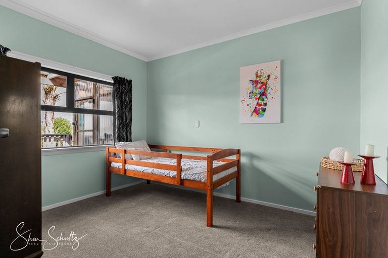 Photo of property in 8 Montaine Place, Maungaturoto, 0520