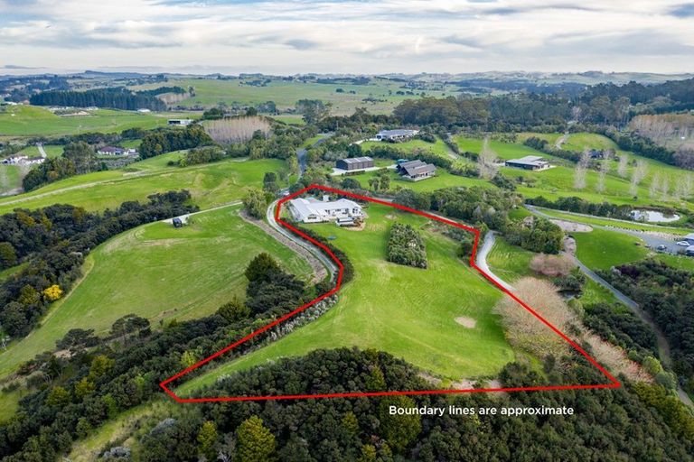 Photo of property in 33 Rua Road, Mangawhai, 0573