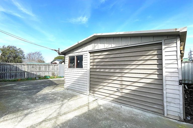 Photo of property in 56 Rhona Street, Linwood, Christchurch, 8062