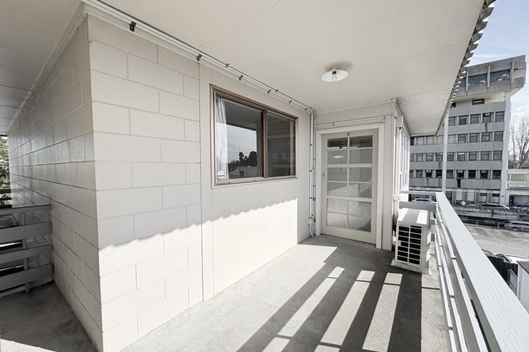 Photo of property in 8 Anzac Parade, Hamilton Central, Hamilton, 3204