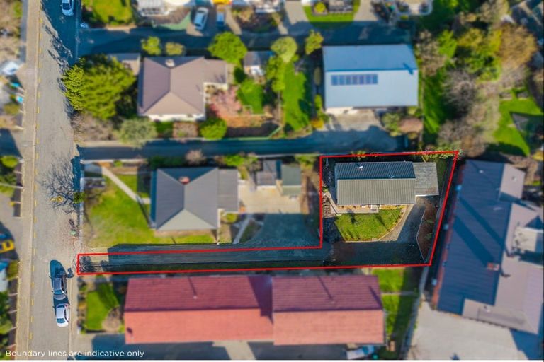Photo of property in 12-12a Campbell Street, Maori Hill, Timaru, 7910