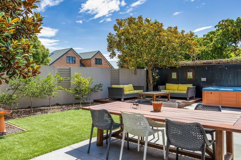 Photo of property in 1 Richard Seddon Drive, Northwood, Christchurch, 8051