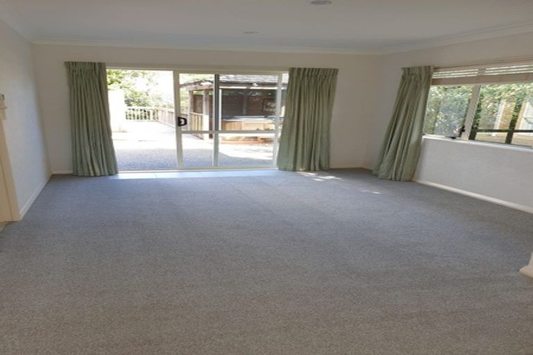 Photo of property in 43 Lansell Drive, East Tamaki Heights, Auckland, 2016