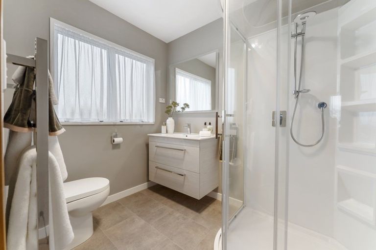 Photo of property in 51 John F Kennedy Drive, Milson, Palmerston North, 4414