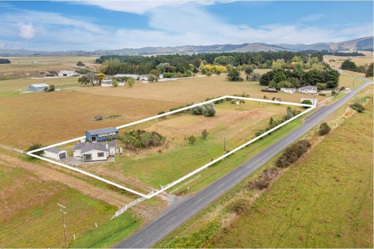 Photo of property in 245 Te Uri Road, Mangaorapa, Porangahau, 4291