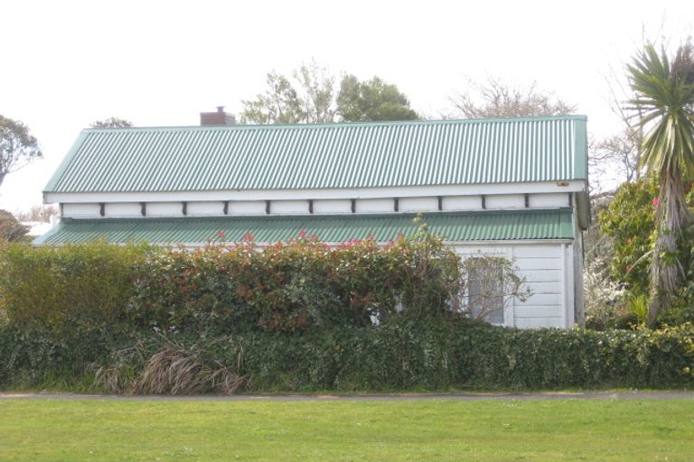 Photo of property in 24 Ariel Street, Stratford, 4332