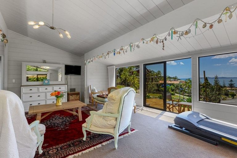 Photo of property in 46 Stratford Drive, Cable Bay, 0420