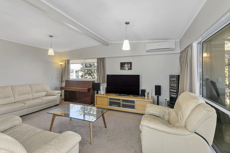 Photo of property in 26 Holland Street, Wainuiomata, Lower Hutt, 5014