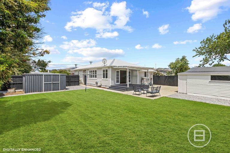 Photo of property in 17 Mcgregors Road, Bromley, Christchurch, 8062