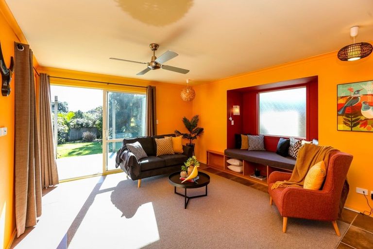 Photo of property in 19 Cumming Street, Okato, 4335