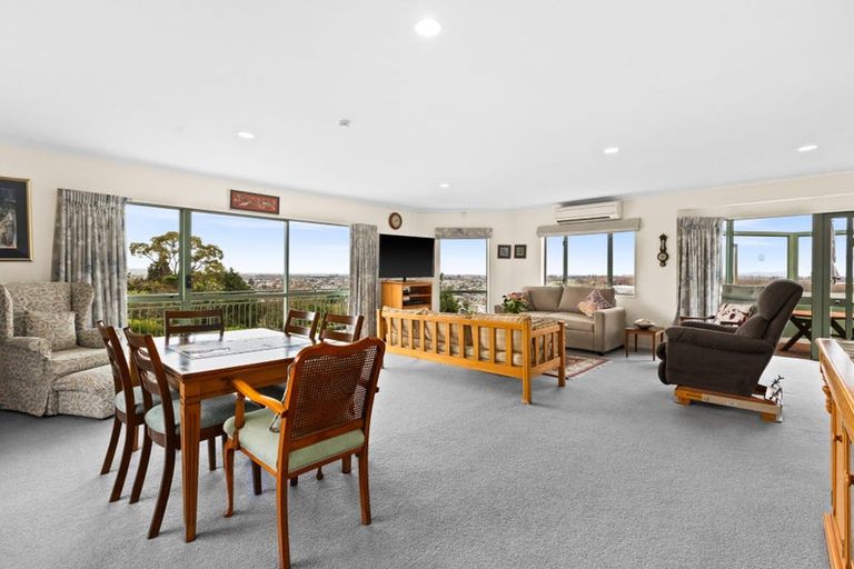 Photo of property in 2/89 Churchill Drive, Taradale, Napier, 4112