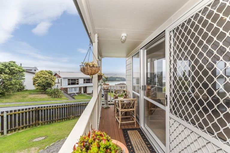 Photo of property in 20 Clipper Street, Titahi Bay, Porirua, 5022