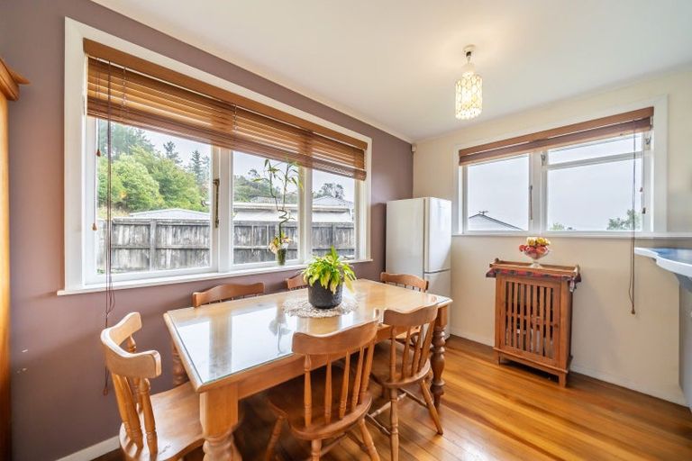 Photo of property in 69 Moeraki Road, Maoribank, Upper Hutt, 5018