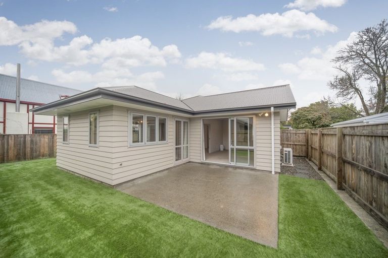Photo of property in 4 Montgomery Terrace, Hokowhitu, Palmerston North, 4410