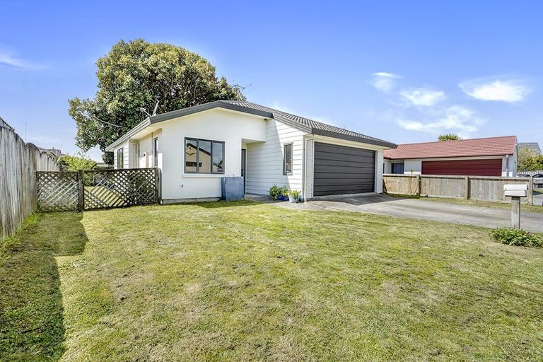 Photo of property in 2 Whinfell Lane, Nawton, Hamilton, 3200