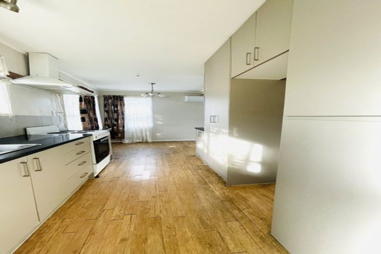 Photo of property in 20 Fiesta Drive, Half Moon Bay, Auckland, 2012