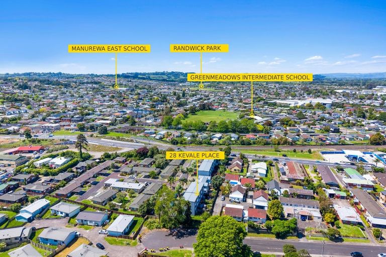 Photo of property in 28 Kevale Place, Manurewa, Auckland, 2102