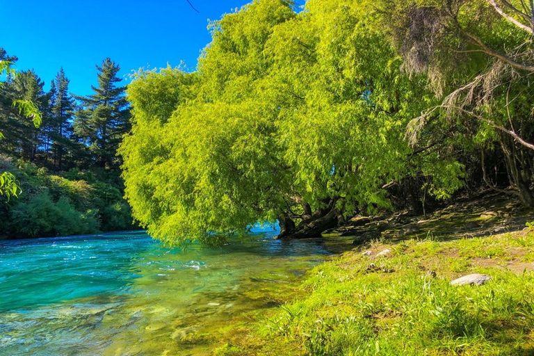 Photo of property in 136 Te Awa Road, Albert Town, Wanaka, 9382