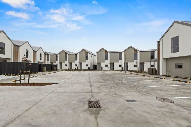 Photo of property in 43 Bampton Street, Burwood, Christchurch, 8061