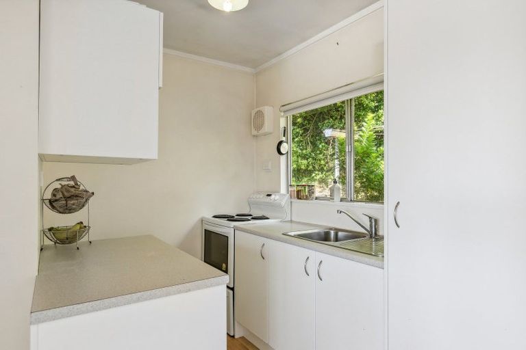 Photo of property in 46 Winston Street, Crofton Downs, Wellington, 6035