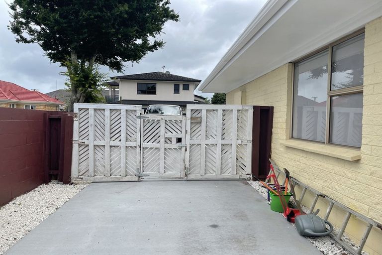 Photo of property in 1/494 Great South Road, Papatoetoe, Auckland, 2025