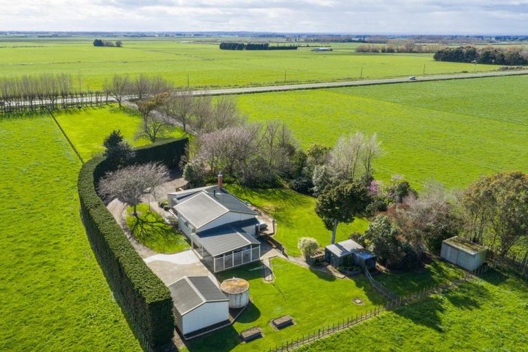 Photo of property in 1696 State Highway 56, Tiakitahuna, Palmerston North, 4477