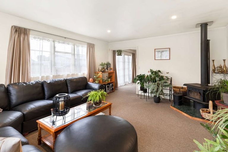 Photo of property in 192 Bartholomew Road, Levin, 5510