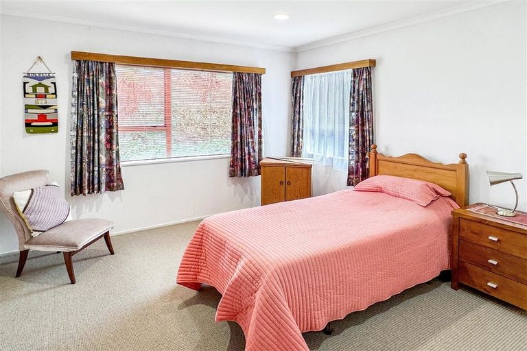 Photo of property in 34 Warwick Drive, Lynmore, Rotorua, 3010