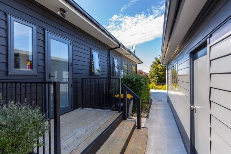 Photo of property in 6 Ataahua Place, Featherston, 5710