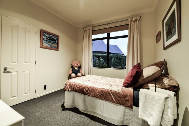 Photo of property in 21 Glen Cree Avenue, Rototuna, Hamilton, 3210