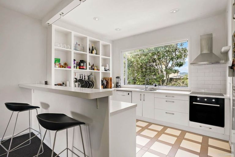 Photo of property in 163 Sturges Road, Henderson, Auckland, 0612