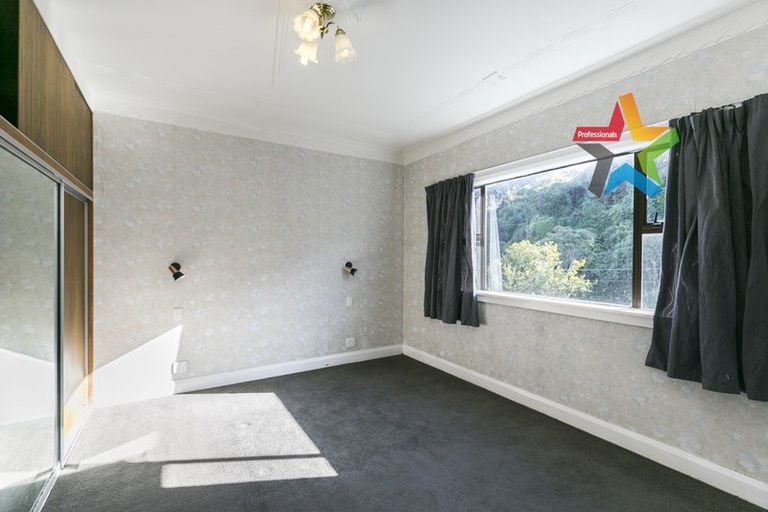 Photo of property in 32 Sunshine Avenue, Karori, Wellington, 6012