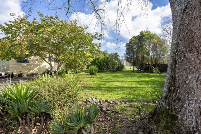 Photo of property in 836 Old North Road, Waimauku, 0882