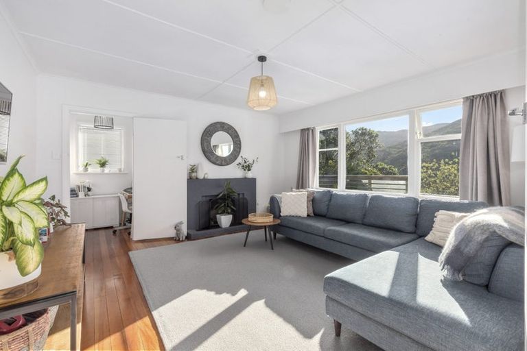 Photo of property in 25 Spencer Street, Crofton Downs, Wellington, 6035