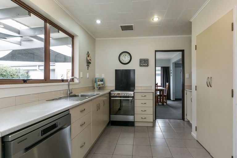 Photo of property in 4 Laurent Place, Greenmeadows, Napier, 4112