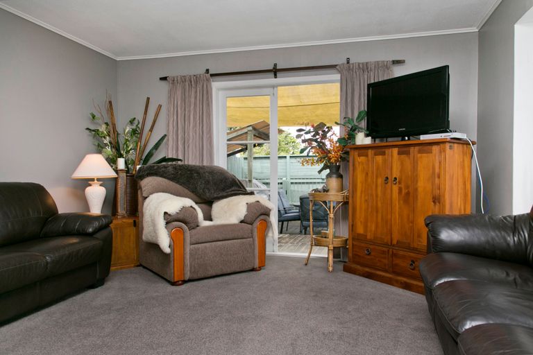 Photo of property in 17 Taupo View Road, Taupo, 3330