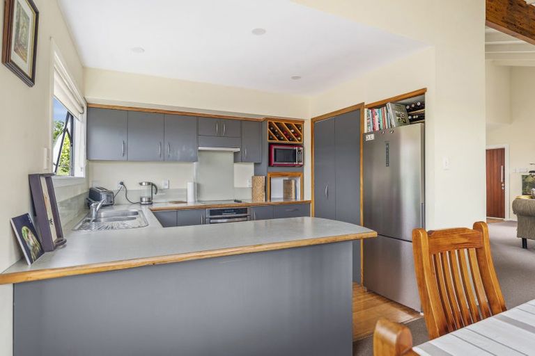 Photo of property in 1 Waitawa Place, Lynmore, Rotorua, 3010