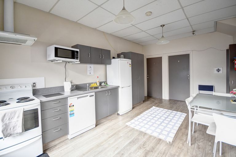 Photo of property in 5 Anzac Avenue, Dunedin Central, Dunedin, 9016