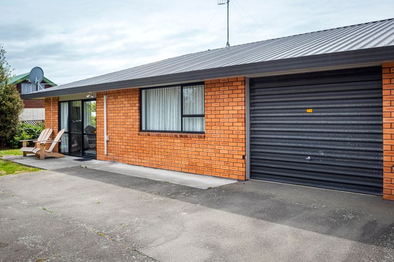 Photo of property in 2/347 Church Street, West End, Timaru, 7910
