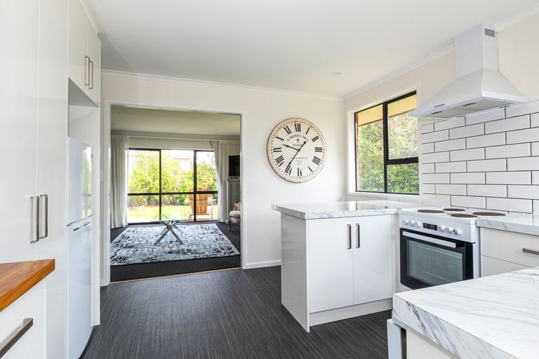 Photo of property in 2/347 Church Street, West End, Timaru, 7910