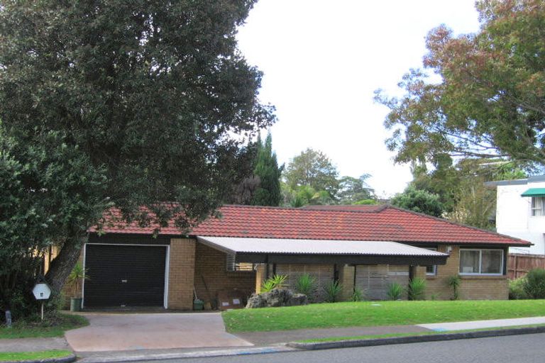 Photo of property in 4 Butley Drive, Farm Cove, Auckland, 2012