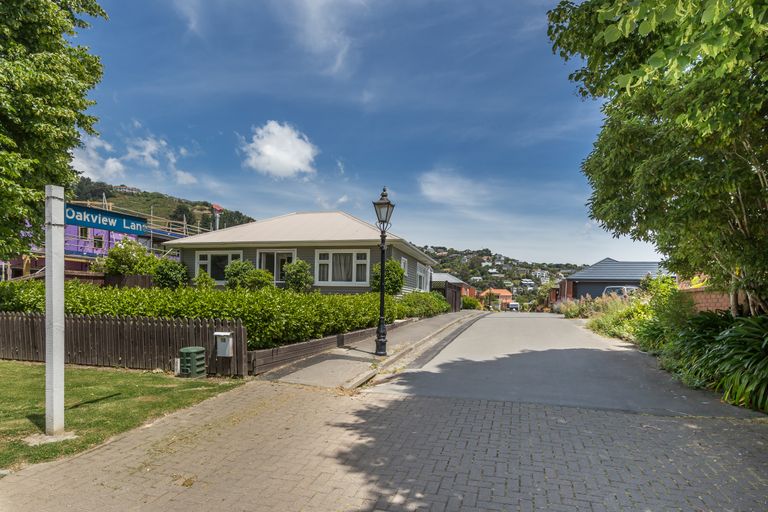 Photo of property in 6 Oakview Lane, Cashmere, Christchurch, 8022